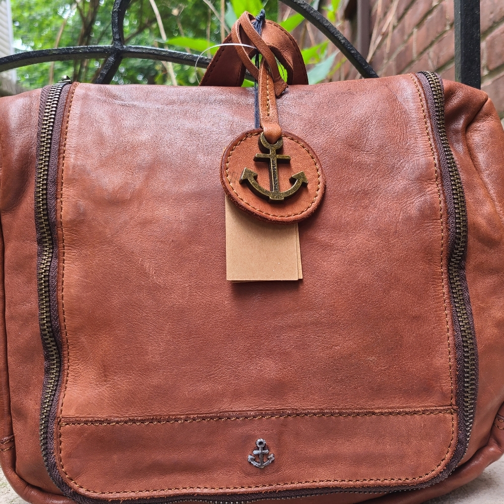 Harbour 2nd Cognac Sailor  Toiletry Cosmetic Case Dopp Kit